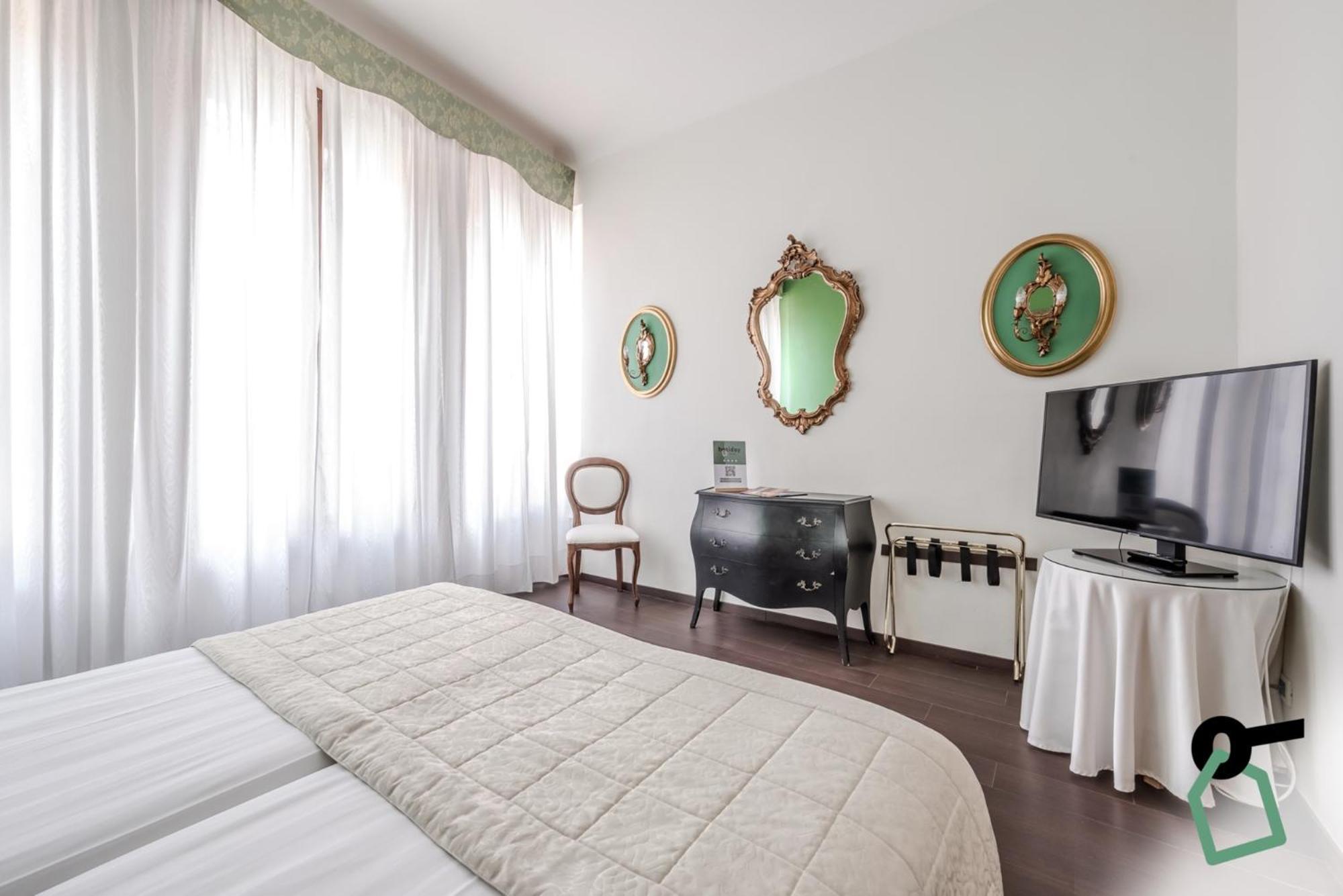 Hotiday Collection - Santa Lucia Hotel Venise